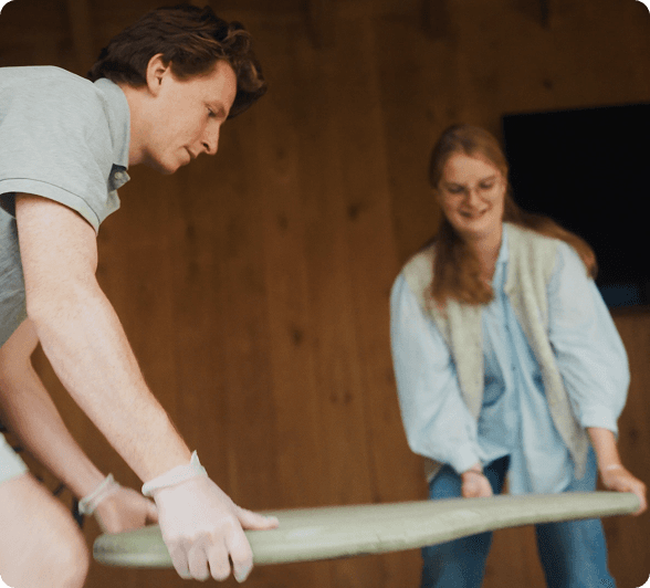 Koppel die de een tafel maakt